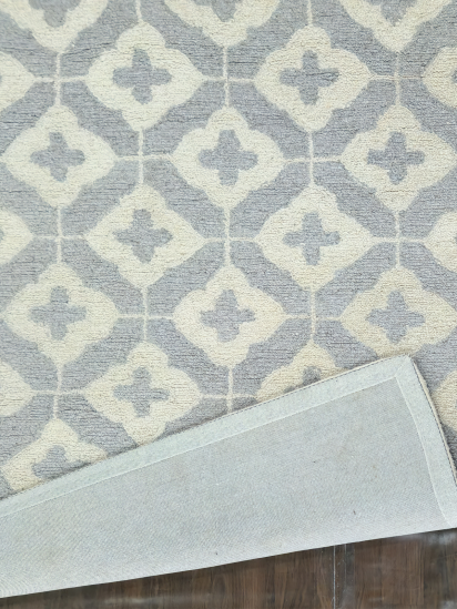Tufted32 Cream Grey Modern Trellis Indoor Rug