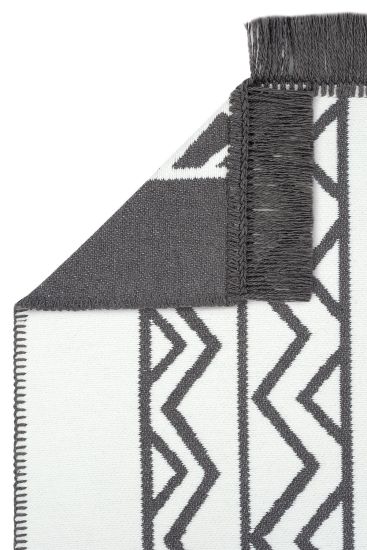 Lovely85 Cream Grey Aztec Scandi Bedroom Rug