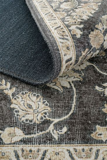 Private85 Black Cream Oriental Bordered Bedroom Rug