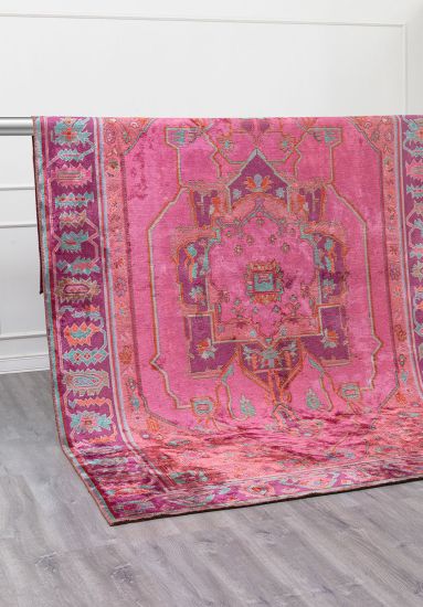 Moonlit Pink Persian Living Room Rug