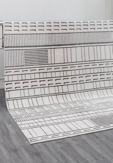 Luminescence Cream & Black Geometric Rug