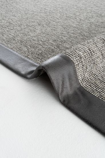 Grey Sipatal Bordered Area Rug