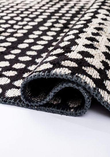 Tapestry Cream & Black Abstract Outdoor Rug