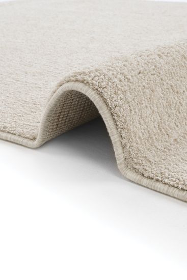 Puffy85 Cream Plain Bedroom Rug