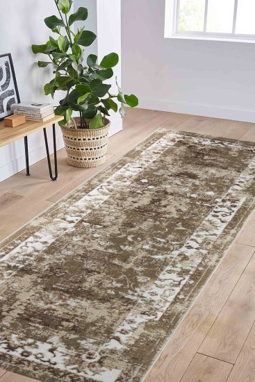 Zephyra Beige Cream Persian & Oriental Indoor Rug