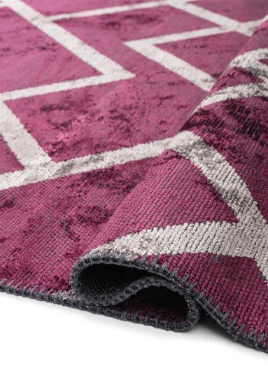Hearthhaven Red & Grey Geometric Area Rug