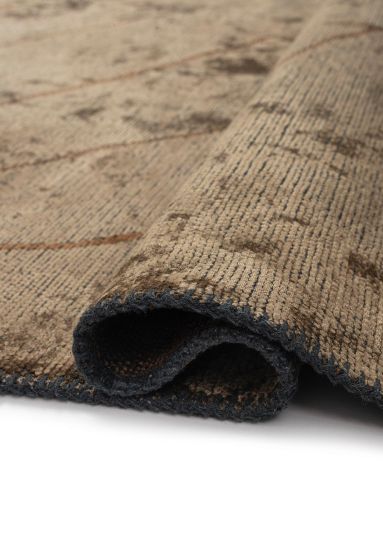 Curvy Brown Abstract Indoor Outdoor Rug