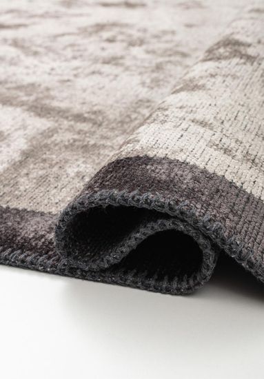 Grey & Cream Endearing Bordered Living Room Rug