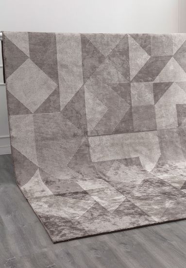 Frenzy Geometric Brown Area Rug