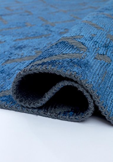 Geometric Blue Jubliant Living Room Rug