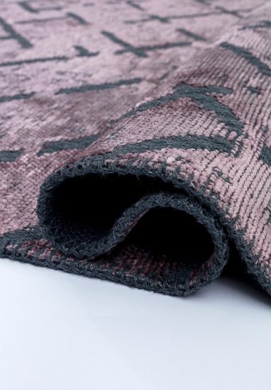 Indoor Jubilant Pink Geometric Rug