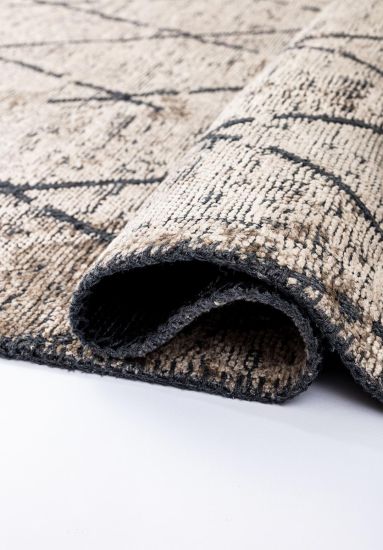 Geometric Beige Freeflow Bedroom Rug