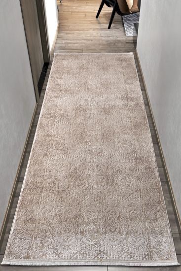 Gravitas Cream Distressed Runner Rug