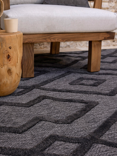 Silla Black Modern Patterned Living Room Rug