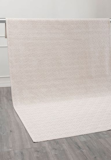 Blissful Cream Geometric Bedroom Rug