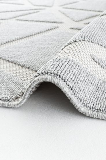 Osptar Geometric Cream Living Room Rug