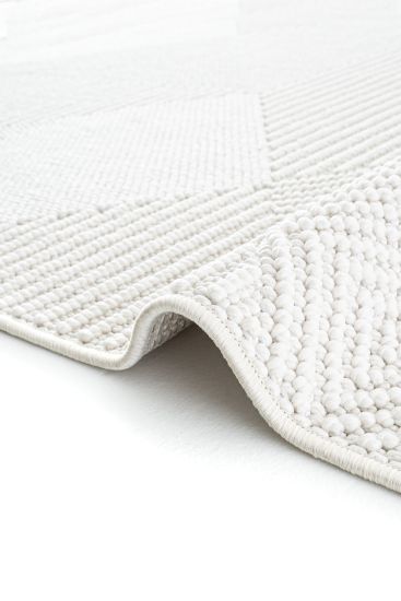 Verptal White Geometric Bedroom Rug