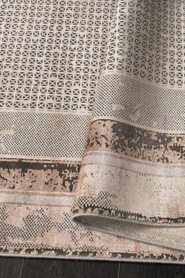 Gravitas Brown Distressed Bordered Rug