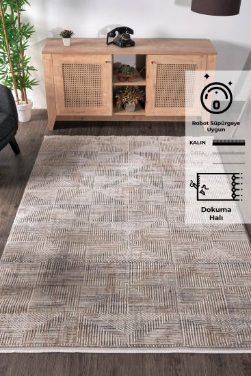 Leto Cream Distressed Trellis Rug