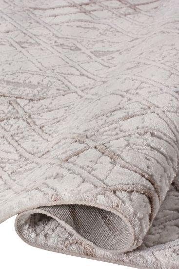 Nostalgia Cream Distressed Aztec Runner Rug