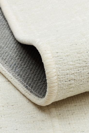 Azelia85 Plain Cream Bedroom Rug