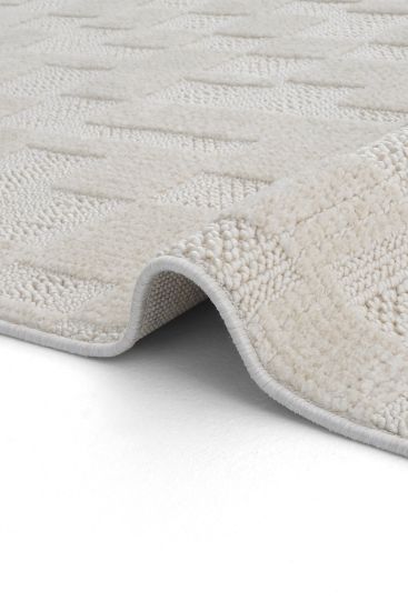 Jerry85 Cream Distressed Area Rug