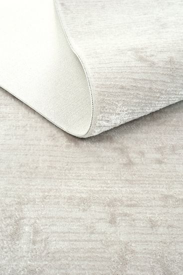 Lena85 Cream Modern Plain Bedroom Rug