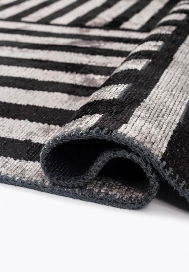 Whirly Grey & Black Geometric Outdoor Rug