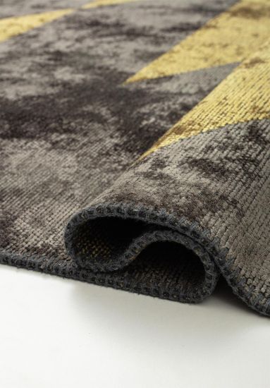 Echoing Grey & Yellow Geometric Bedroom Rug