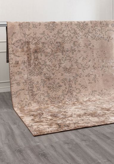 Elantra Beige Floral Area Rug