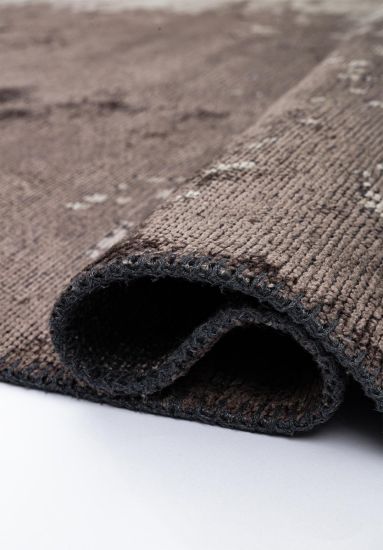 Brown & Gery Tundra Abstract Outdoor Rug