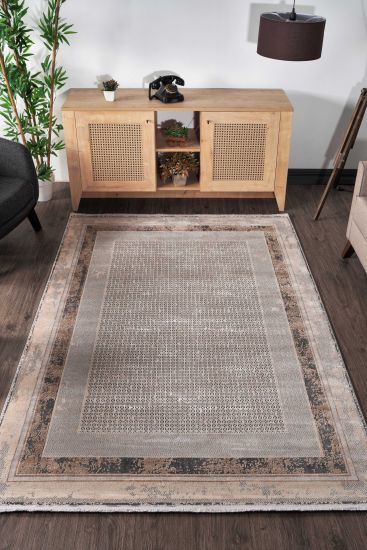 Gravitas Brown Distressed Bordered Rug