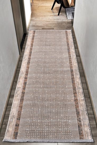 Gravitas Brown Trellis Geometric Runner Rug