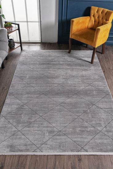 Gravitas Charcoal Geometric Trellis Rug