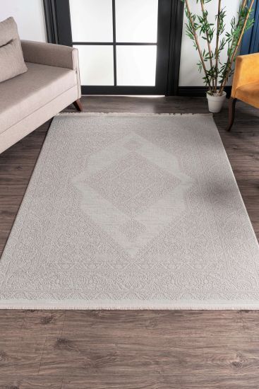 Cream Persian Nostalgia Oriental Rug