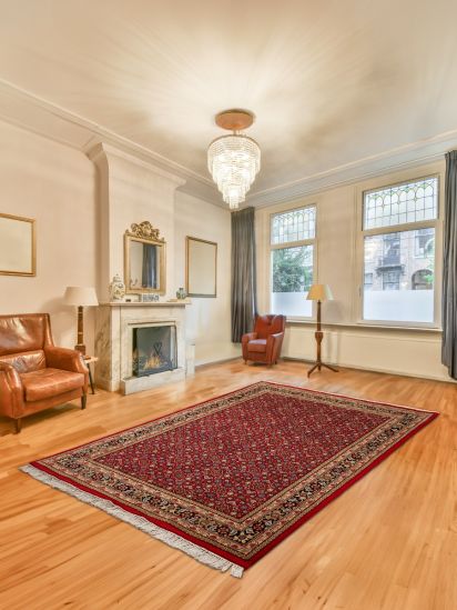 Classic Red Original Persian Oriental Hand Knotted Rug
