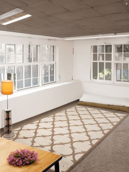 Modern Beige Trellis Hand-Knotted Rug